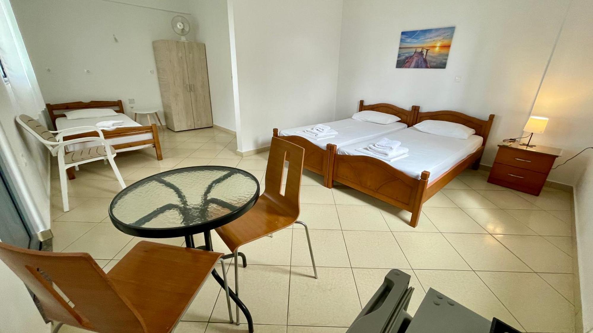 Tasos Rooms Химар Екстериор снимка