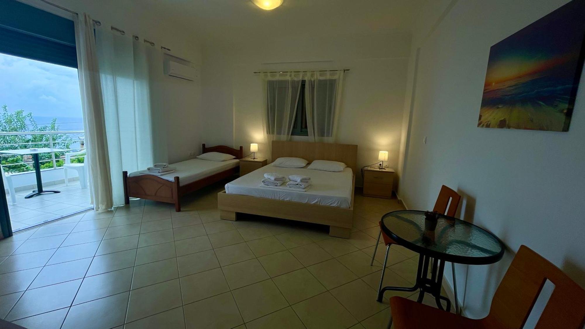 Tasos Rooms Химар Екстериор снимка